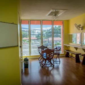 https://the-big-island-hostel.hotelsinhawaii.org